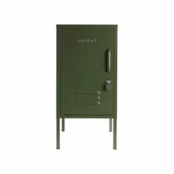 Mustard Made The Shorty To The Left More Colours