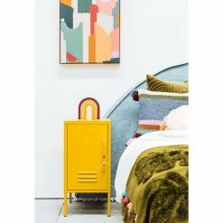 Mustard Made The Shorty In Mustard To The Left