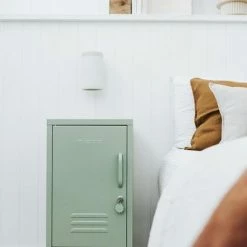 Mustard Made The Shorty To The Left More Colours