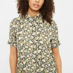 Louche Louche Barclay Petal Parade Print Short Sleeve Blouse-multi