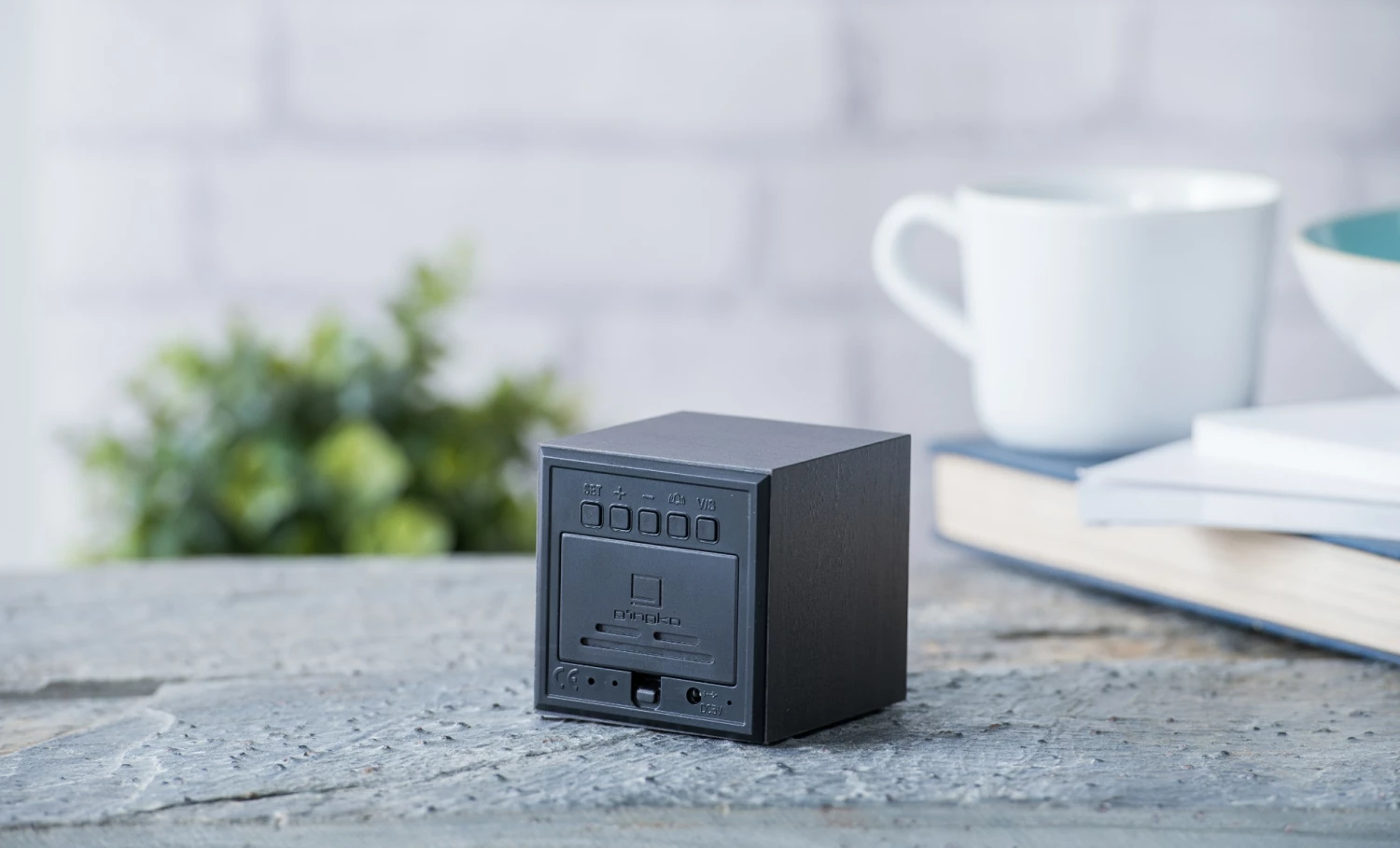 Gingko Black Blue LED Cube Click Clock 2 Gingko Black Blue LED Cube Click Clock